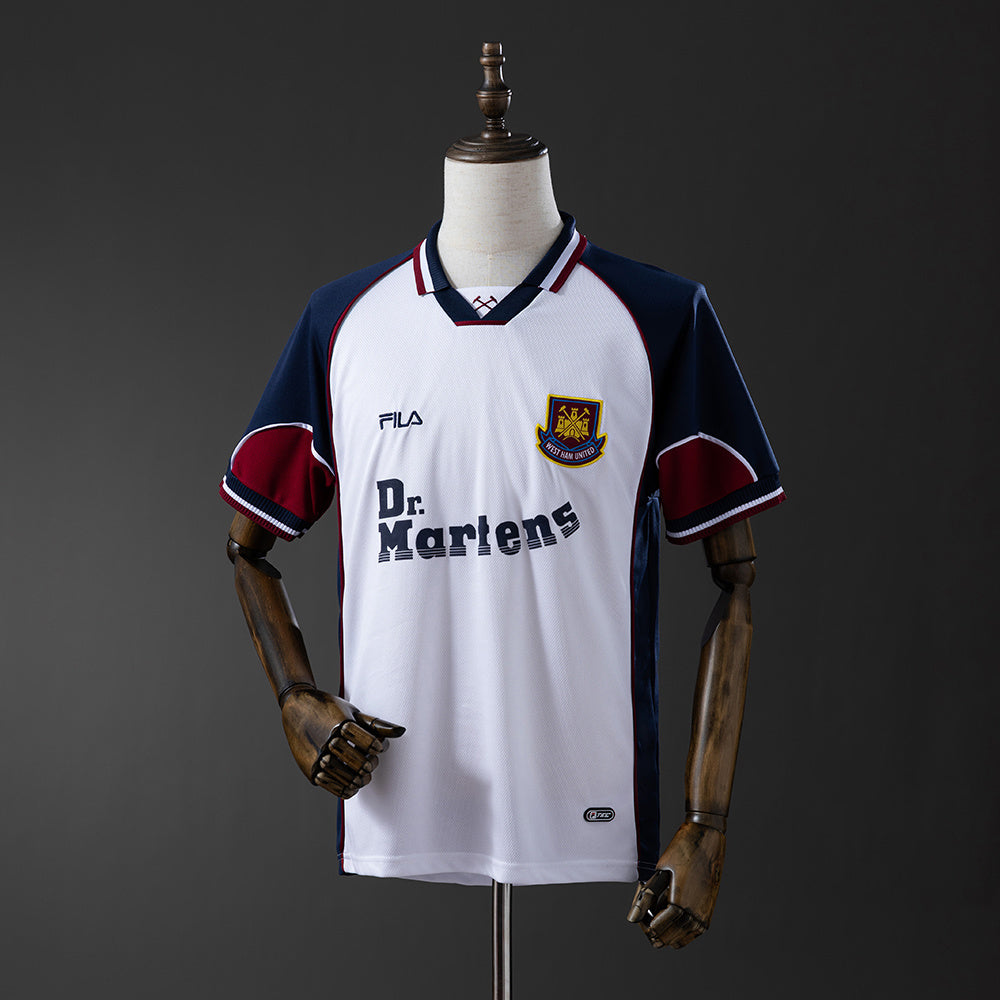 West Ham United 99/01 Away