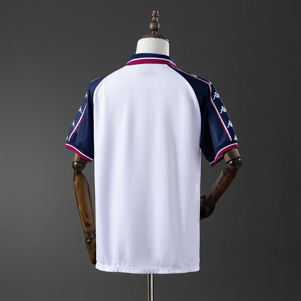 Manchester City 97/98 Away