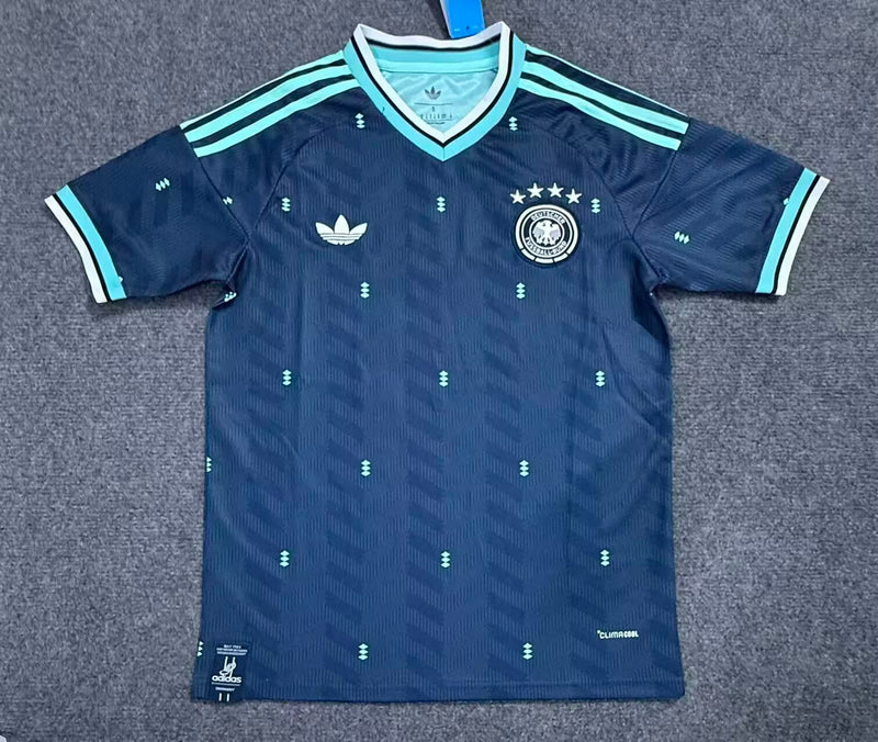Germany Away 26-27
