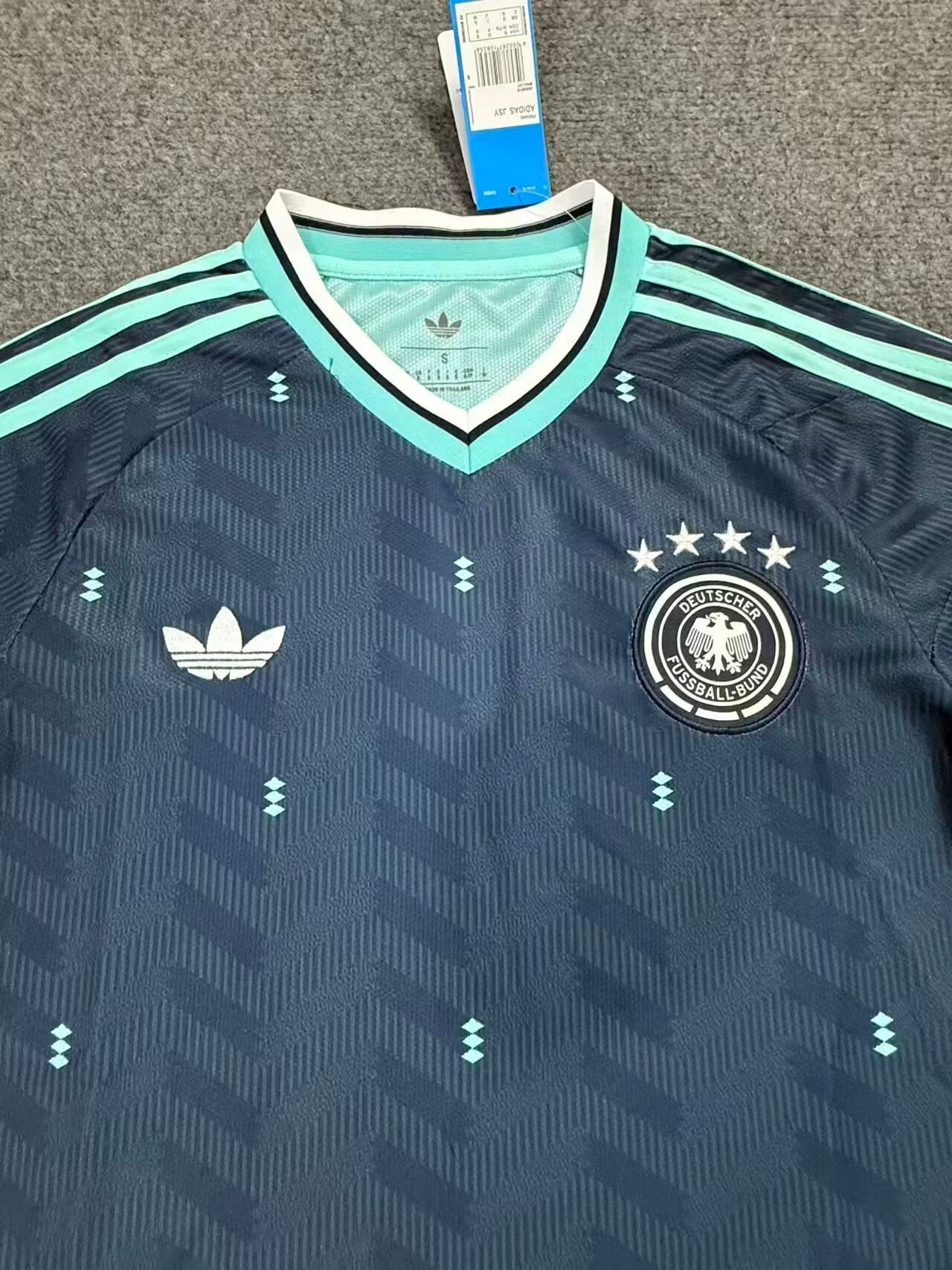 Germany Away 26-27