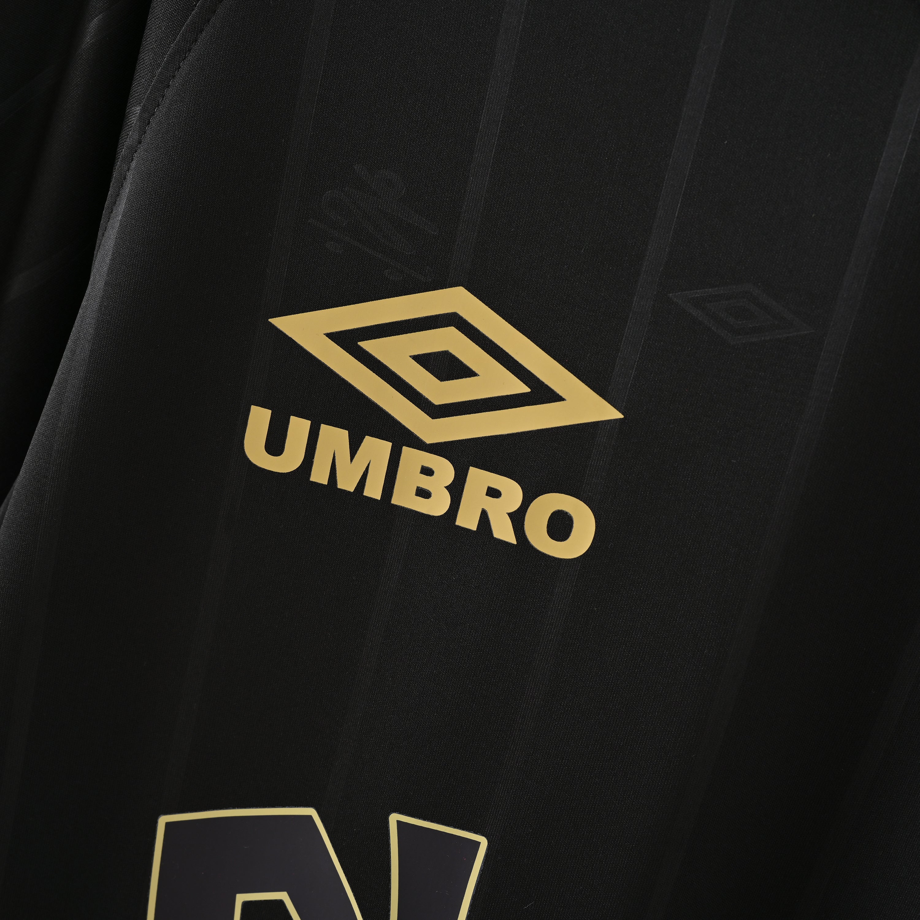 Santos 24-25 Charlie Brown Edition